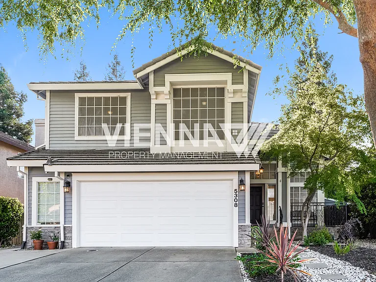 5308 Heritage Ct — Photo 1
