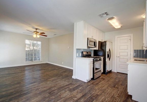 2nd image of 6105 Hyside Dr #A