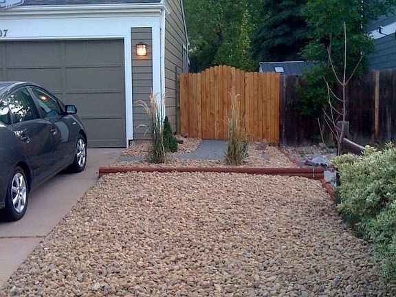 RV/Extra side parking
