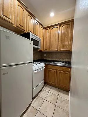 Rented by Heller Organization | media 10