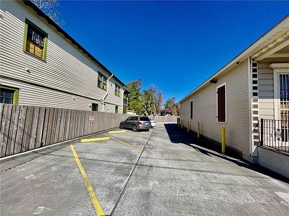 4th image of 4229 Saint Claude Ave #33