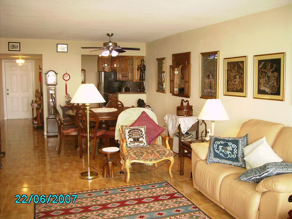 2nd image of 1401 NE Miami Gardens Dr APT 1088