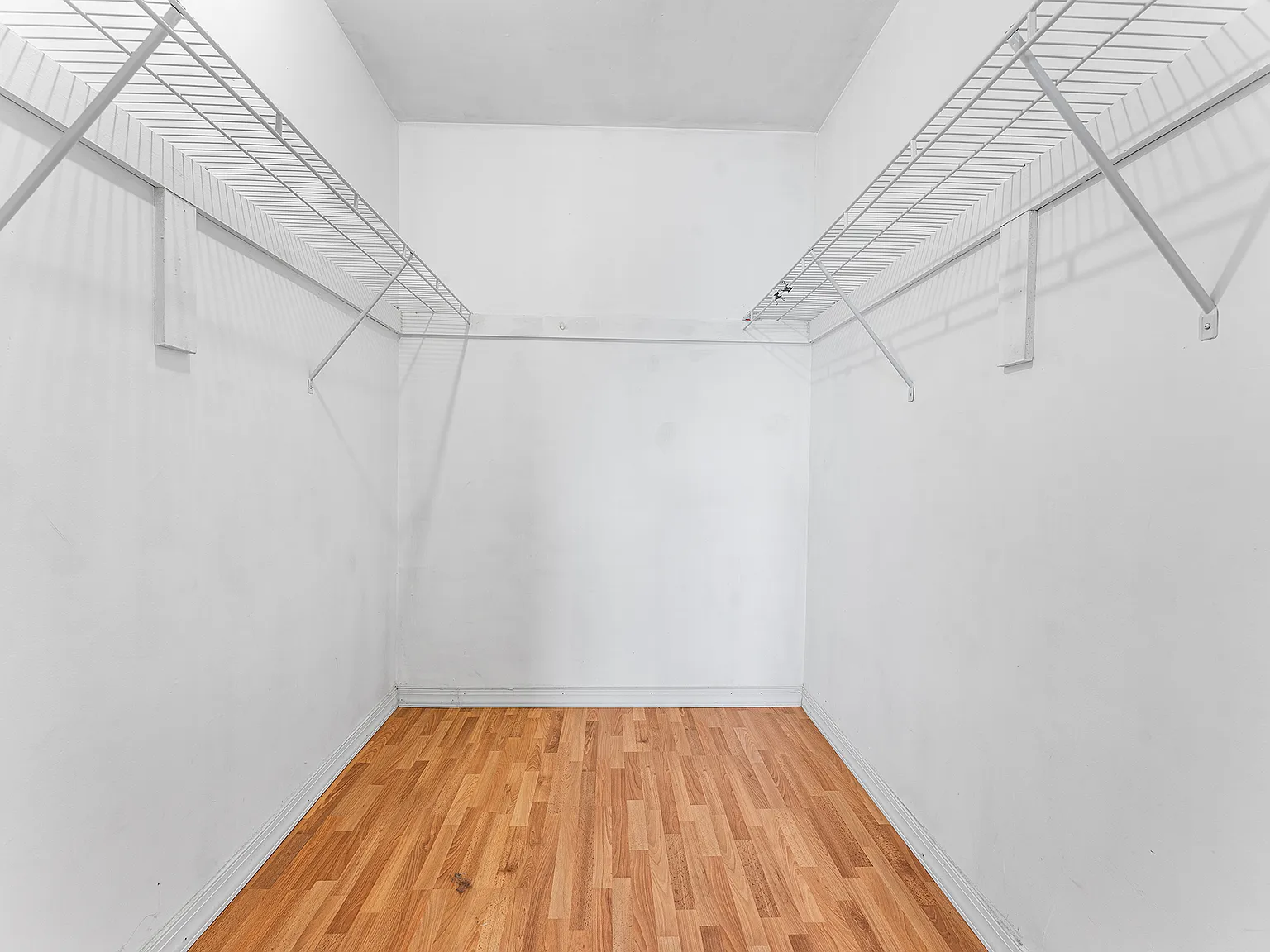 3 bed, 2.5 bath, 1820 sqft, $2,500 — Photo 4