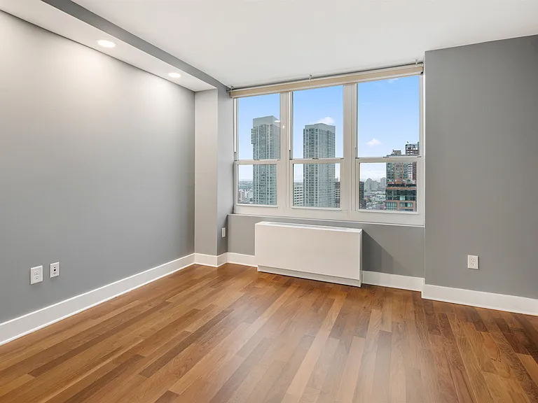 88 Morgan St #3301 — Photo 5