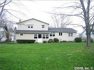 3rd image of 433 Jewell Dr