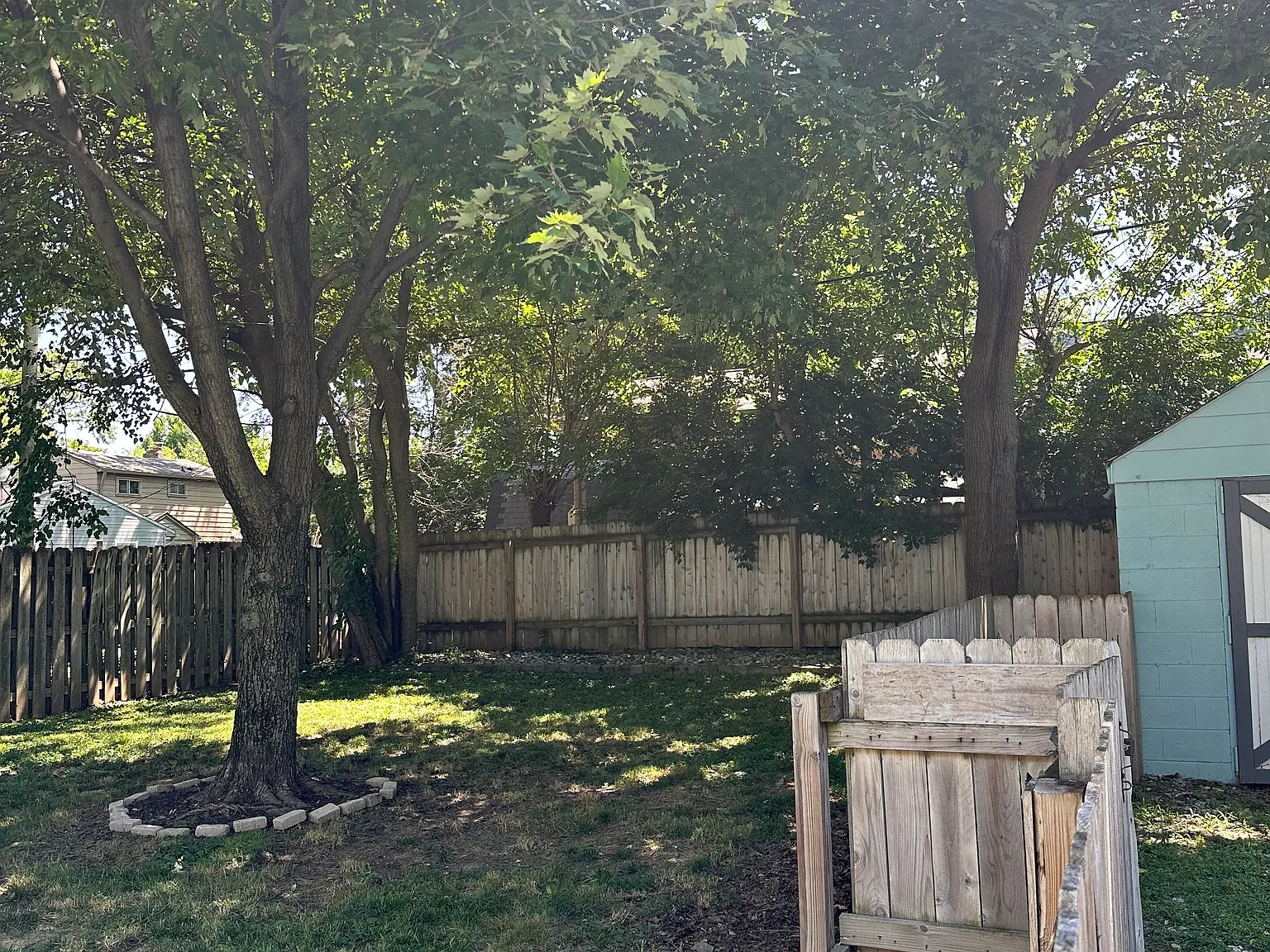 5707 N Keystone Ave — Photo 3
