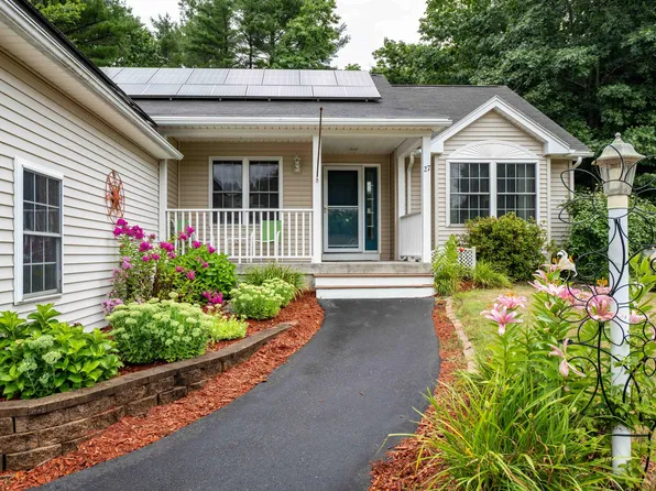 27 Parkside Drive, Biddeford, ME 04005