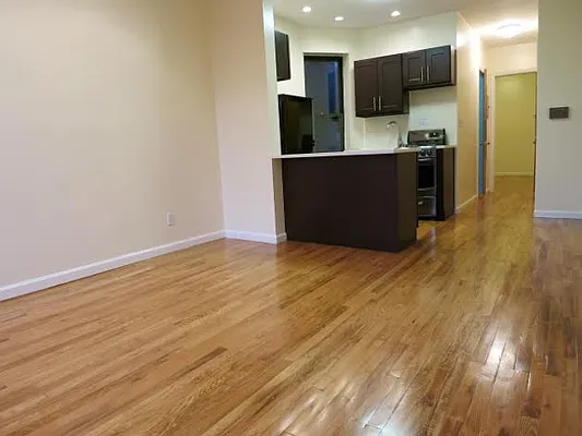 Rented by DAF Properties | media 11