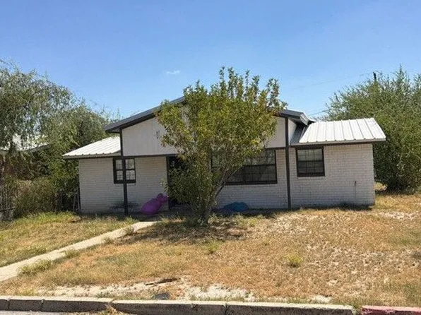 564 Pecos St, Eagle Pass, TX 78852