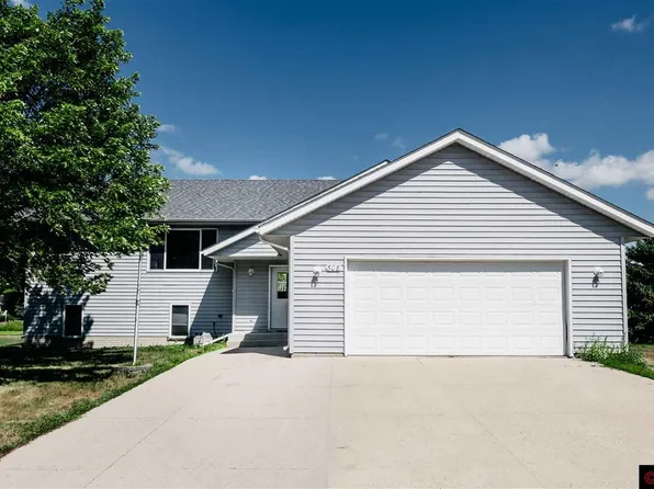 608 W Nathan St, Lake Crystal, MN 56055