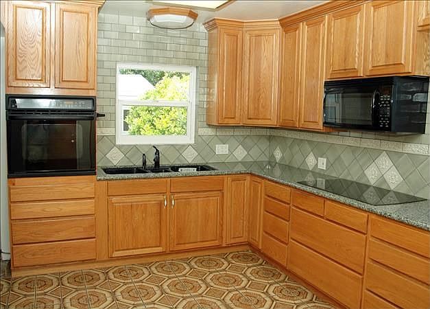 1st image of 2421 McBryde Ave