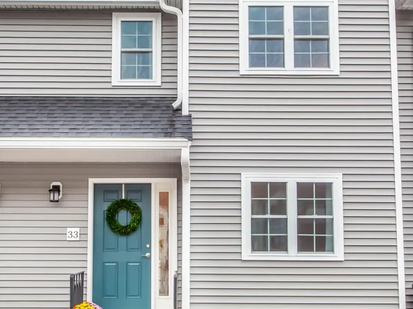 34 Lowell Rd APT 33, Pepperell, MA 01463