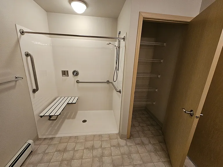 1479 Pleasant St — Photo 20