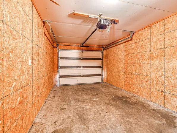 Sunridge Estates Townhomes, 4121 S Van Buren St #99, Enid, OK 73703