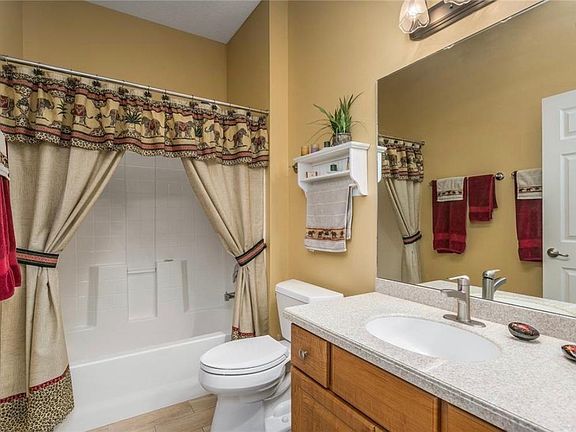 4th image of 7339 Cleopatra Dr