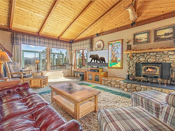 5th image of 796 Cove Dr