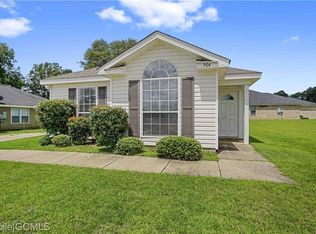 904 Parliament Ct, Mobile, AL 36695