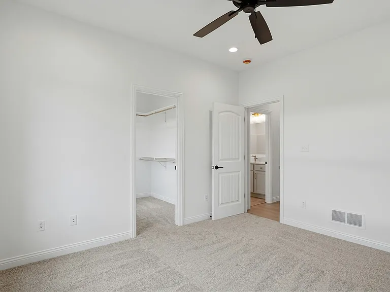 2700 Easley Cabin Cir — Photo 32