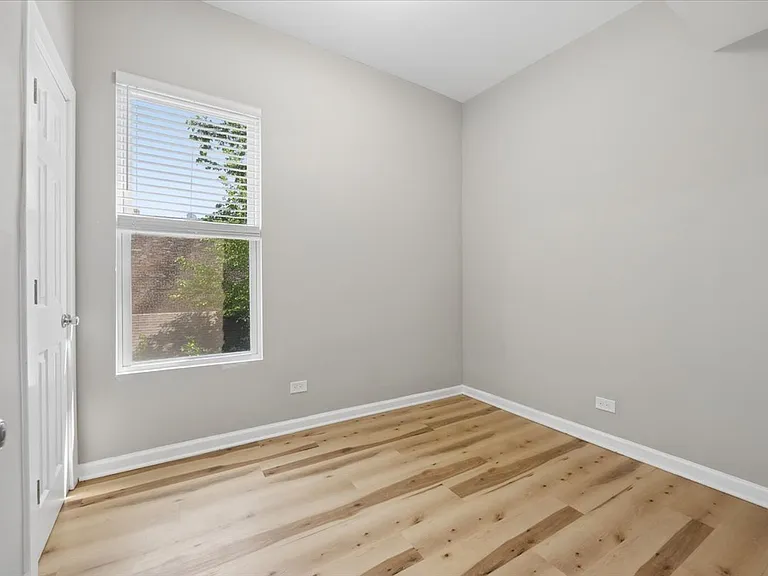 545 N Drake Ave #2 — Photo 11