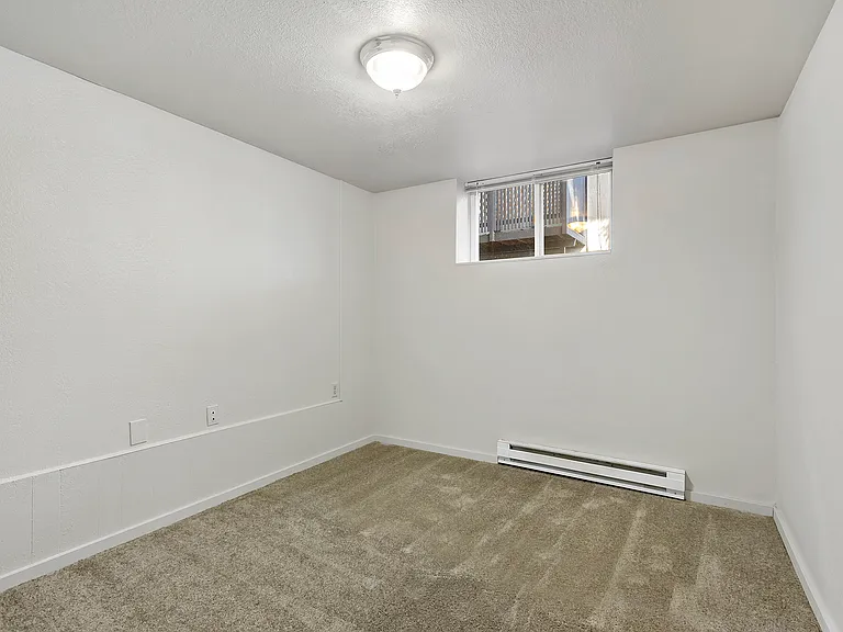 Outrigger Apartments — Photo 21