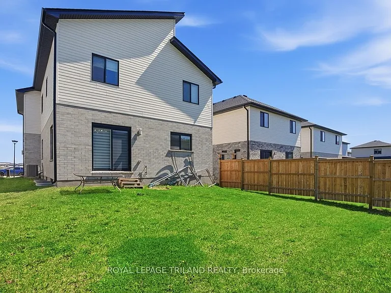 3601 Lynds St — Photo 41