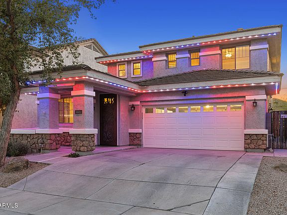 3rd image of 1556 S CHAPARRAL Boulevard