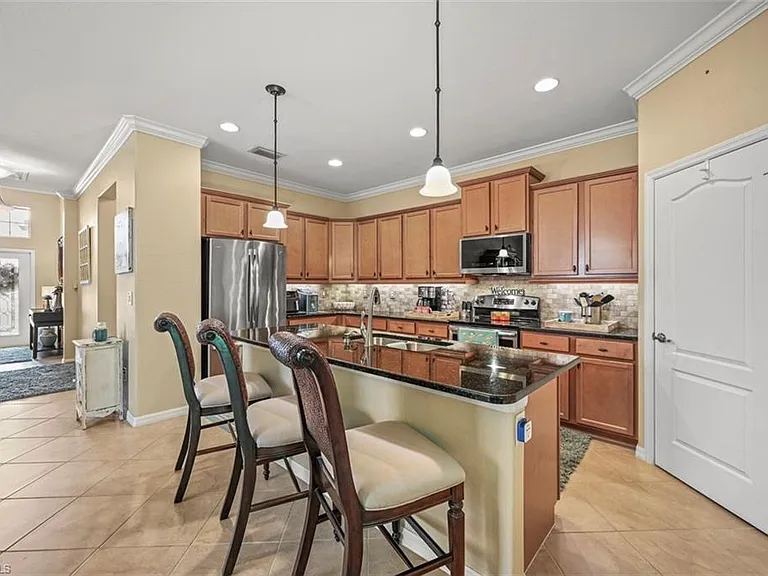 10522 Yorkstone Dr — Photo 8