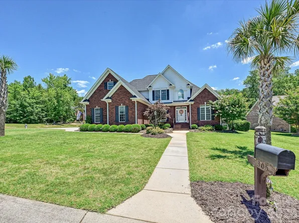305 Spurs Ct, Rock Hill, SC 29732