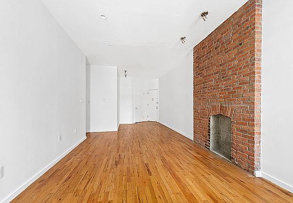 3rd image of 460 W 126th St #4D