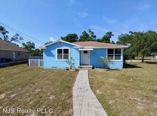 19 Tarpon Dr, Tarpon Springs, FL 34689