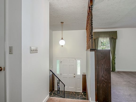 5th image of 3918 Skyland Dr