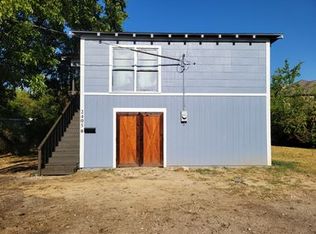 2405 Mayo St #B, Commerce, TX 75428