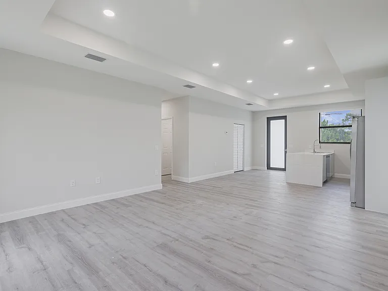 3216 53rd St W — Photo 10