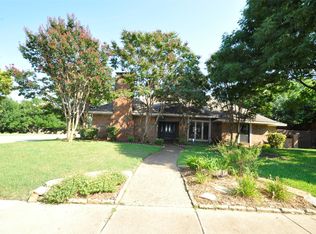 1700 Knob Hill Dr, Plano, TX 75023