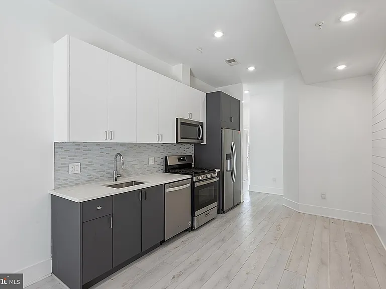 1202 Longfellow St NW #3 — Photo 7