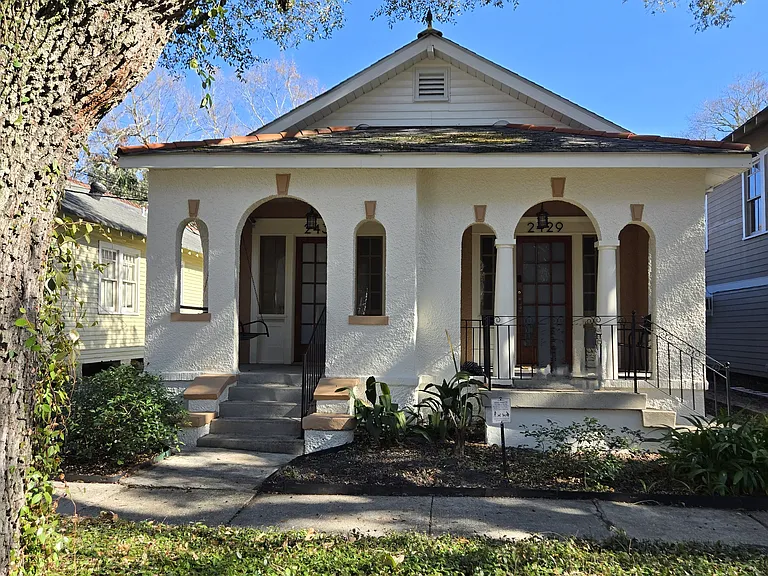 2429 Palmer Ave — Photo 1