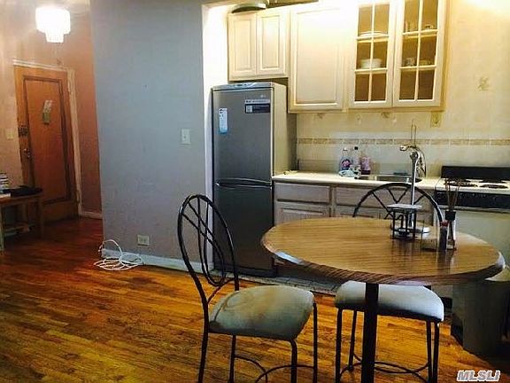 5th image of 7281 113th St APT 2W