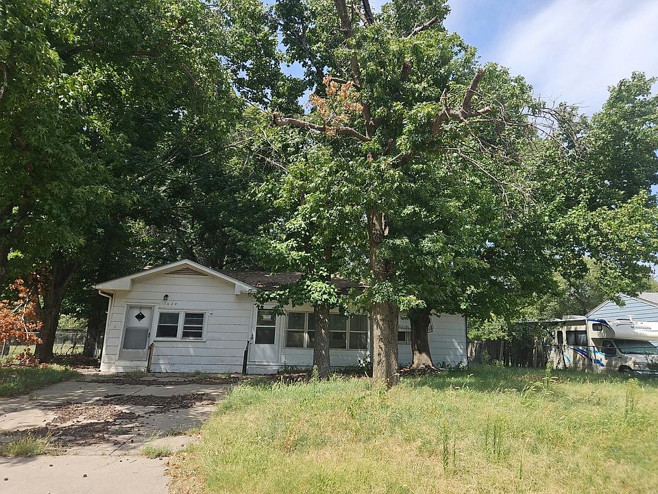 1st image of 1628 E Alta Ave