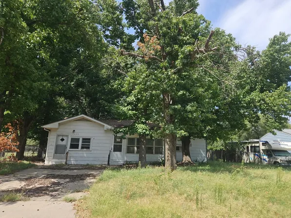 1628 E Alta Ave, Wichita, KS 67216
