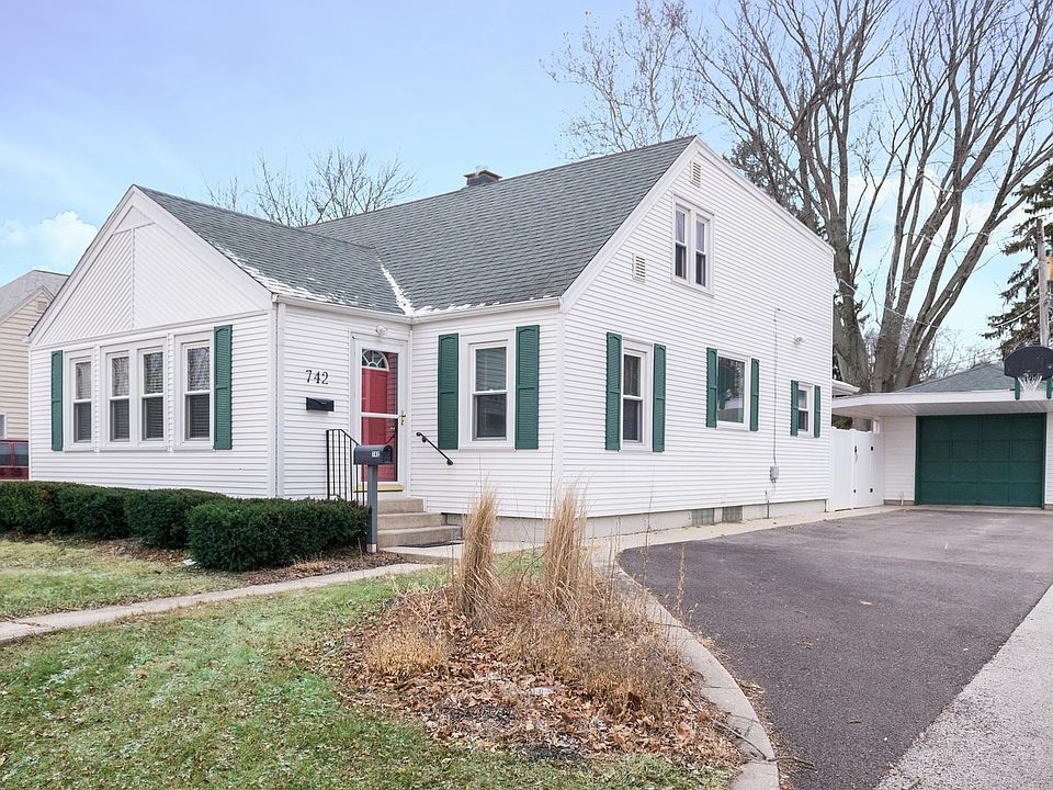 1st image of 742 Ellwood Ave