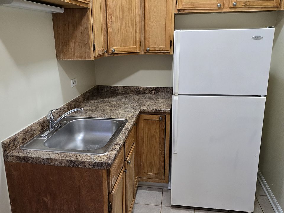 1st image of 2803 W Shakespeare Ave #3