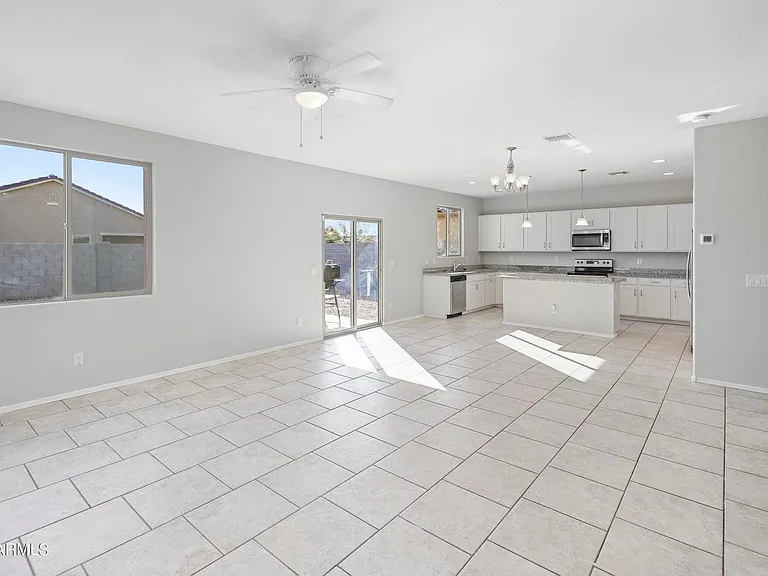 7135 W Rancho Dr — Photo 18