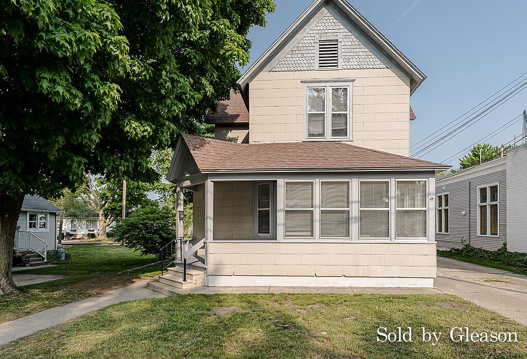 110 S 7th St, Grand Haven, MI 49417 MLS 23016854 Zillow