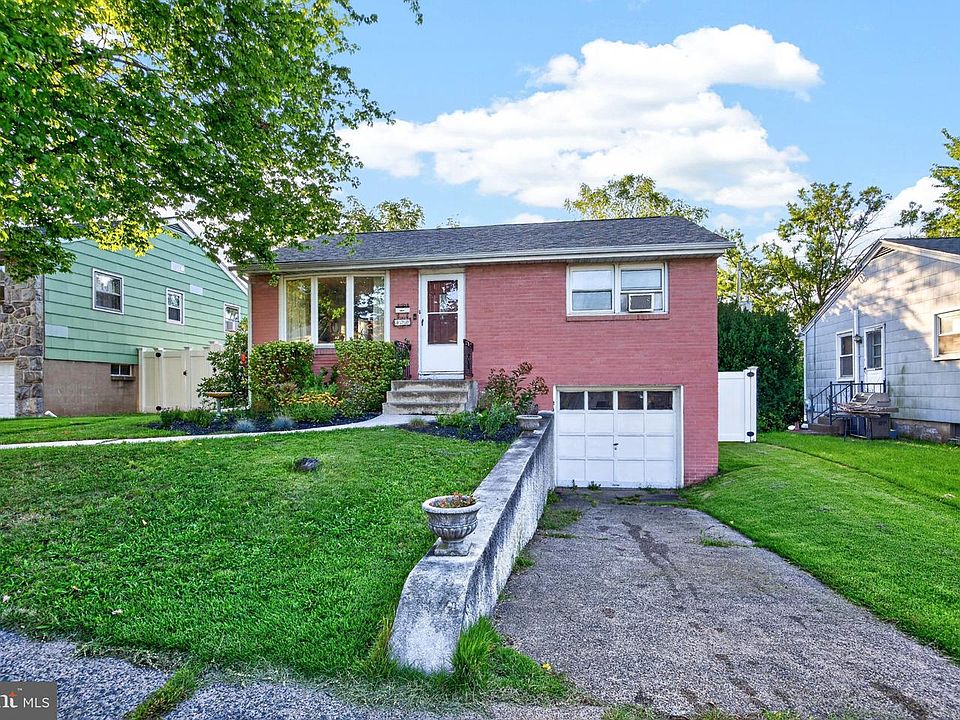 1st image of 470 Clearview St