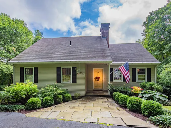 114 Old Town Farm Road, Woodbury, CT 06798