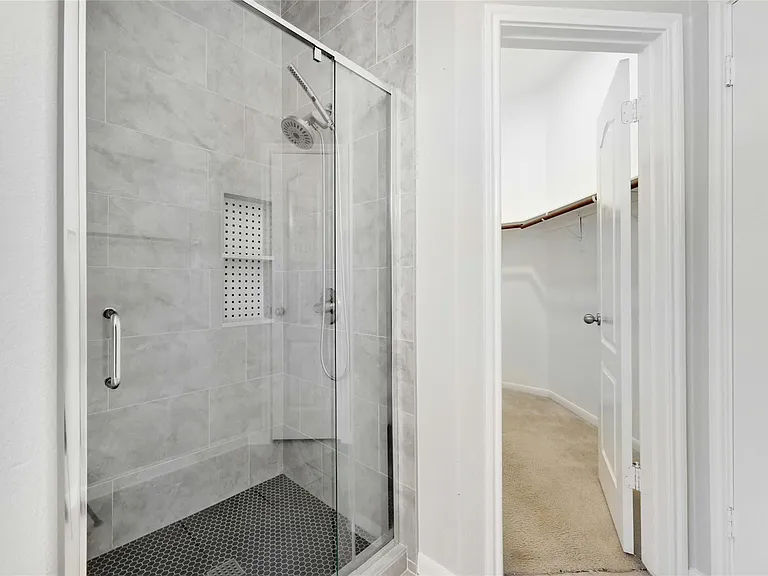 3806 Azur Ln — Photo 21