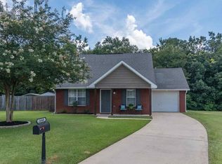 16868 Heartland Cir, Robertsdale, AL 36567