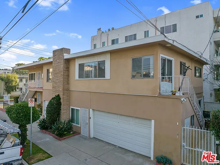 1301 S Saltair Ave #2 — Photo 11