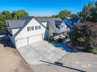 9760 Gloria Rd, Middleton, ID 83644