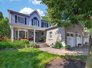 2119 Country Club Dr, Burlington, ON L7M 4A6